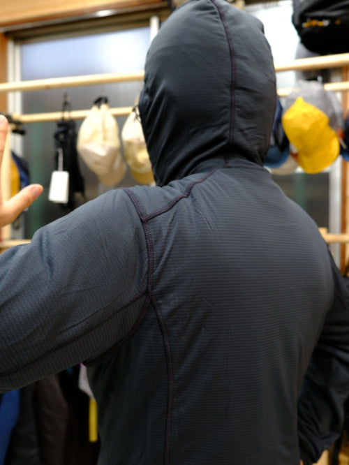 Evolute Hoody(断熱・通気・ストレッチ・吸汗速乾・軽量)【Rab】