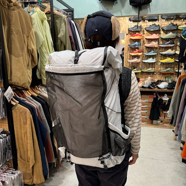 LOST CREEK LT45(軽量・フレーム入・45L)【ZEROGRAM】