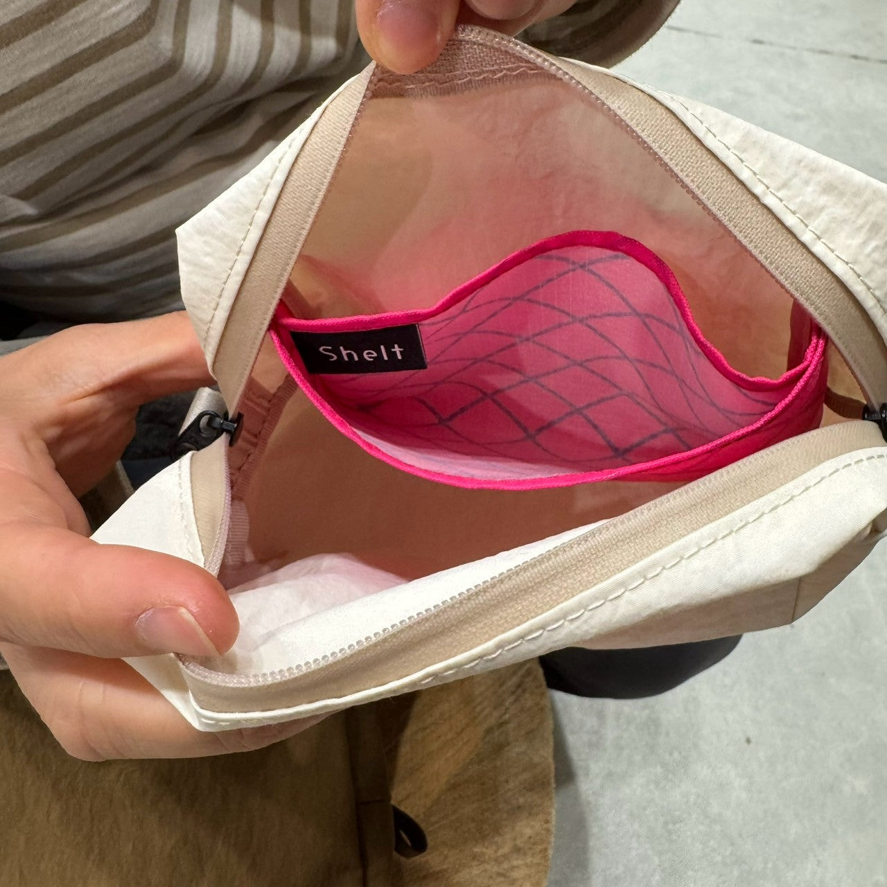 midi pouch(KONBUで作られた軽量・自立ポーチ)【Shelt】