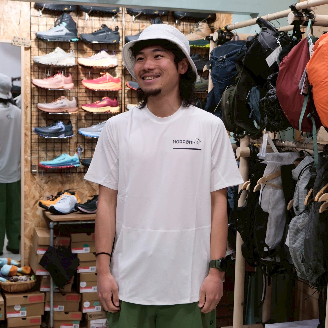 senja equaliser lightweight T-shirt Men's(防臭性抜群/部分メッシュで涼しい)【NORRØNA】