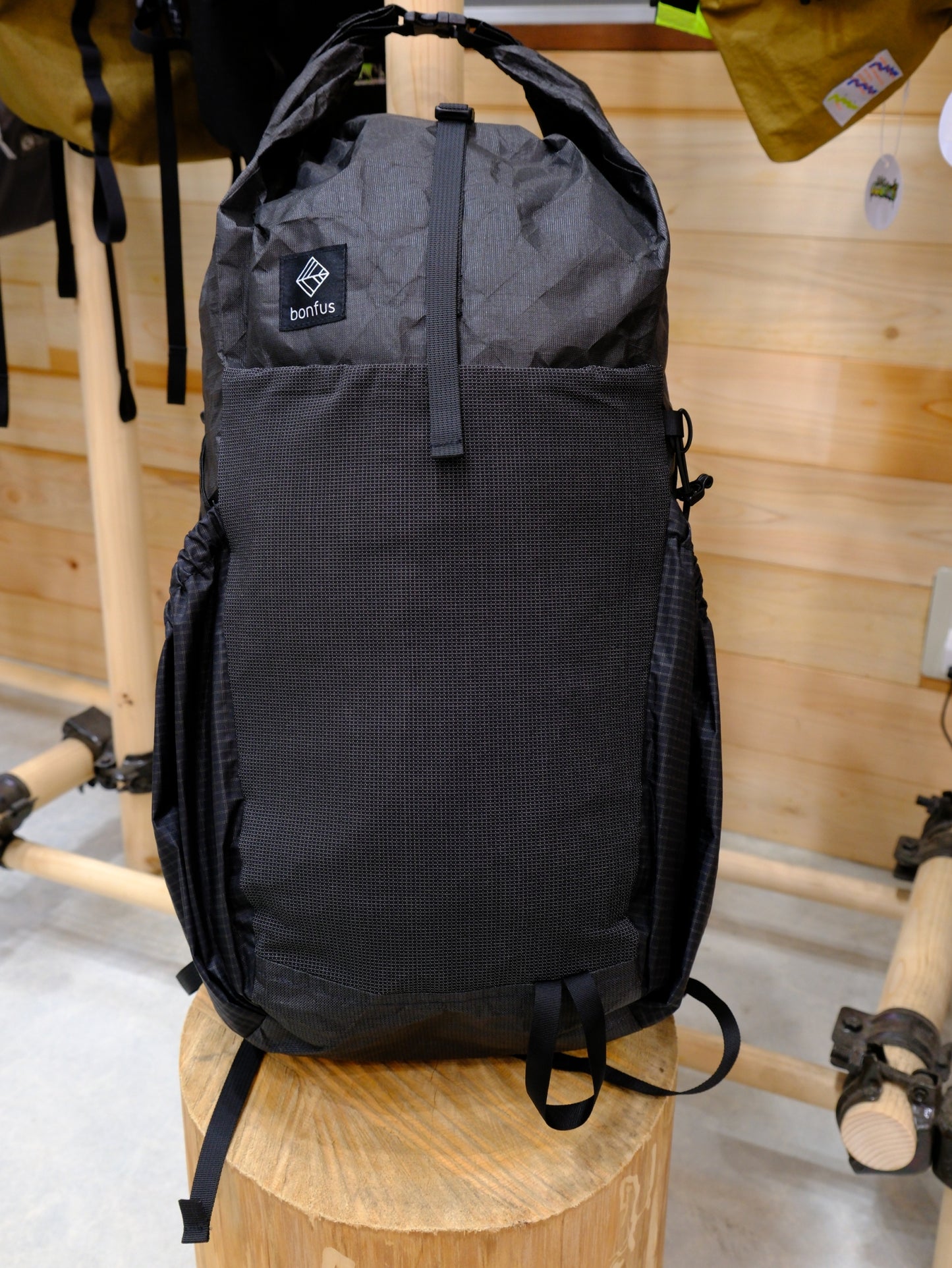 Altus 28L(Ultra 200X/軽量・防水)【Bonfus】