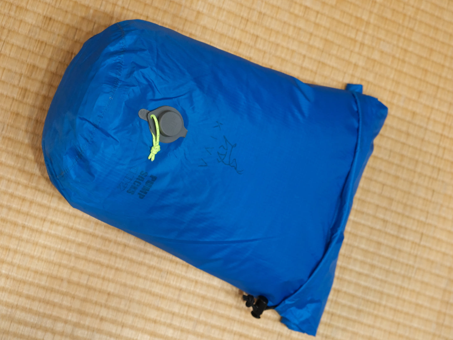 Pump Sacks(スタッフバックにも使えるKIVAエアマット用ポンプサック)【KIVA OUTDOORS】