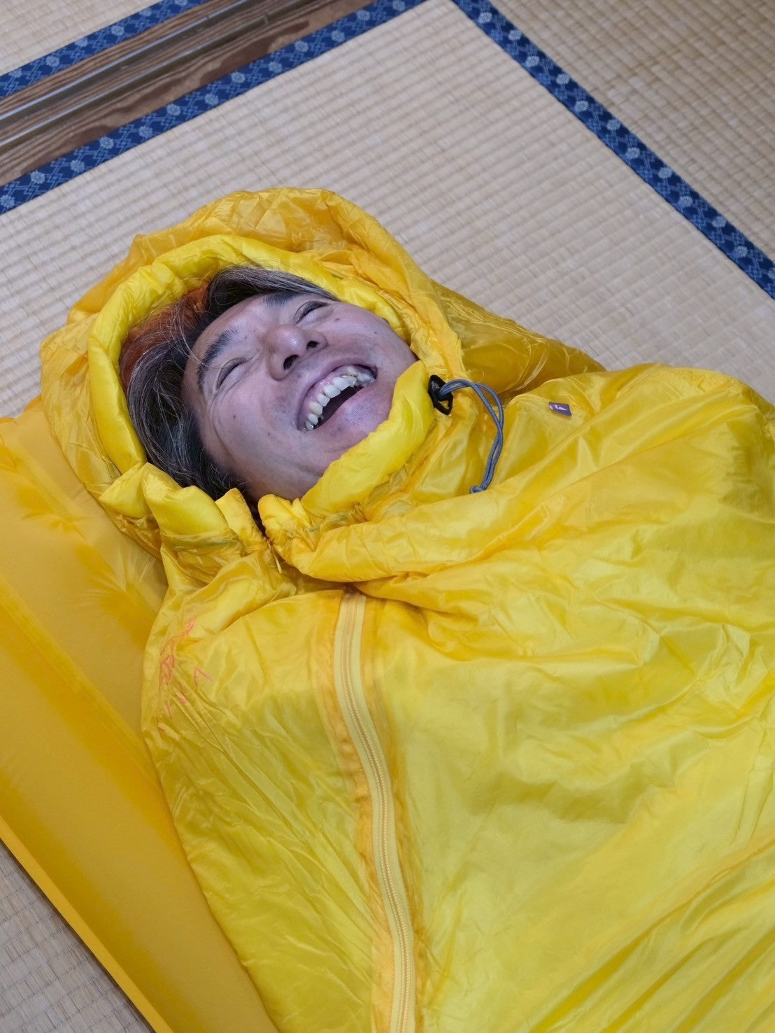 Adventurer 100 Sleeping Bag(水濡れに強い‼化繊綿シュラフ)【KIVA OUTDOORS】