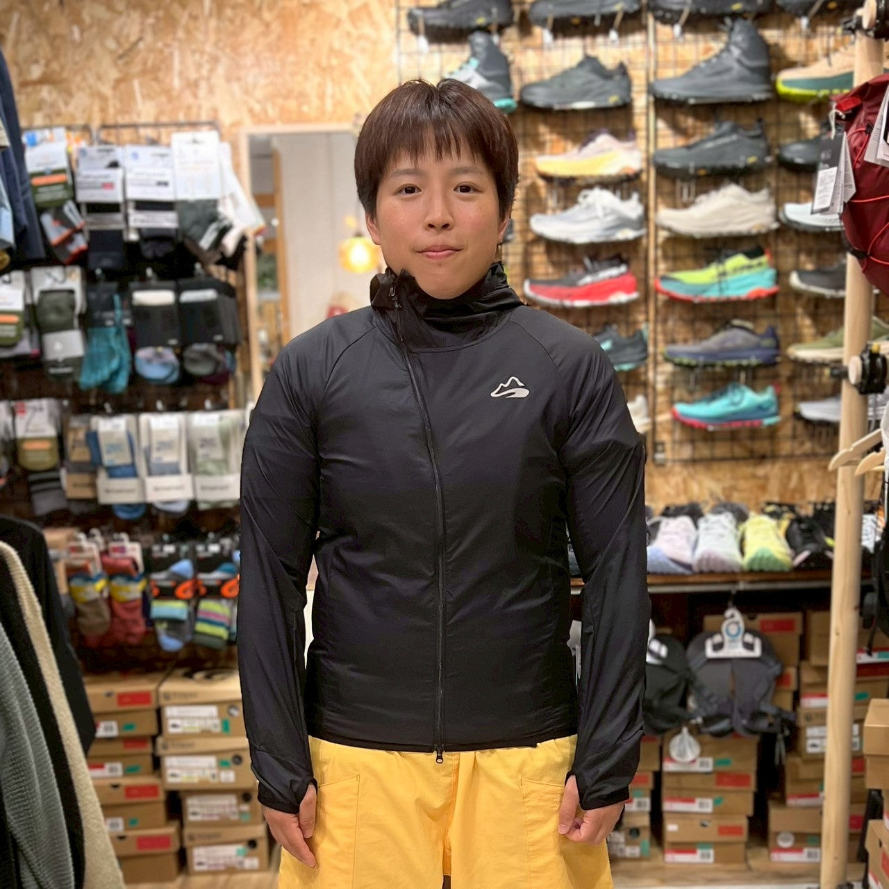 Onion Hoody(ベンチレーション付きの斜めジッパーのウインドシェル)【milestone】