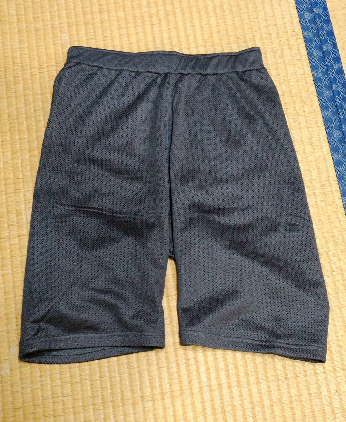 TAKIASEZOKU オクタハーフパンツ(膝の引っ掛かりが気にならない防寒用タイツ)【SANKAKU STAND × 凌】