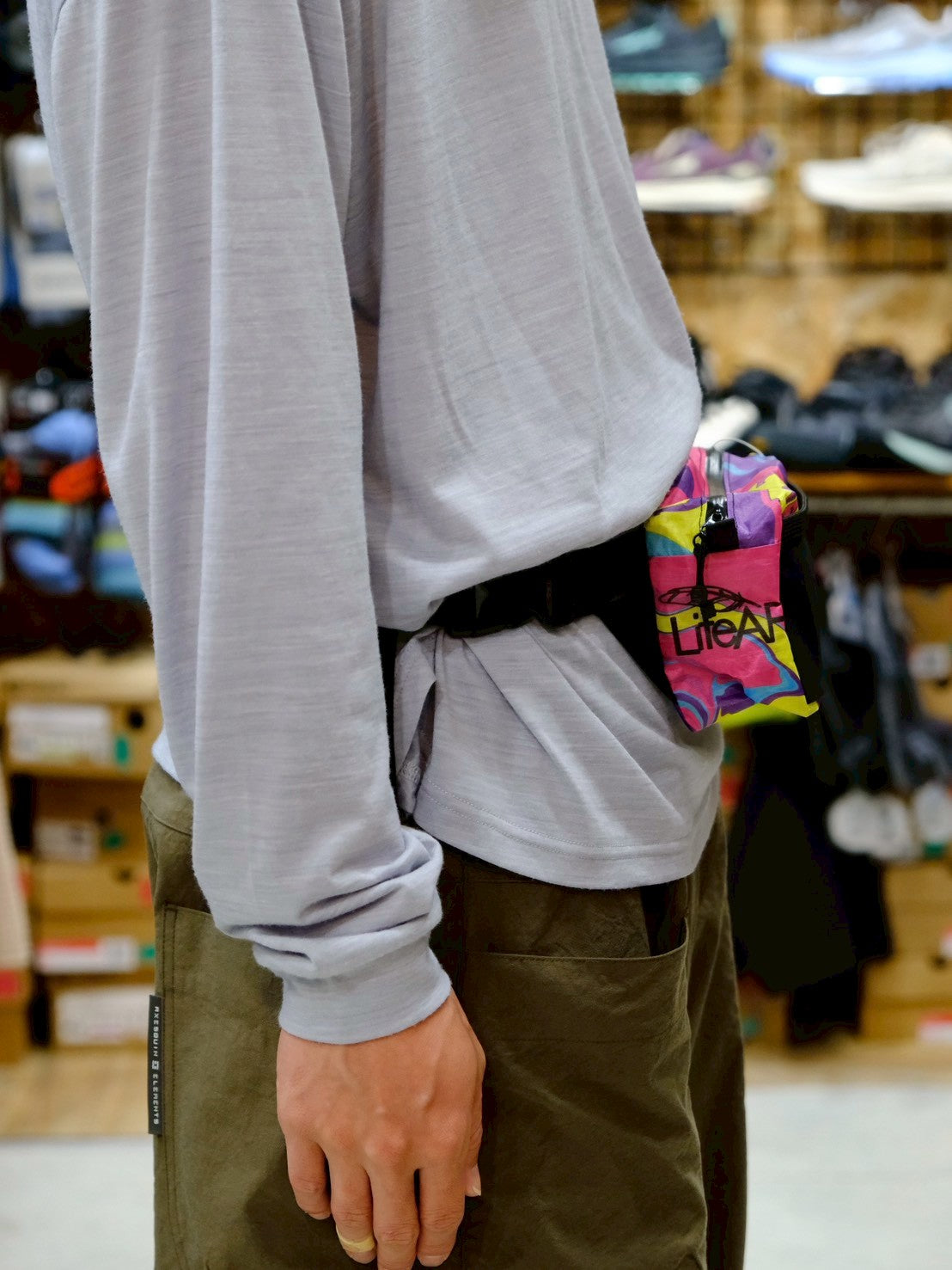 PRINTED DYNEEMA FEATHER WEIGHT FANNYPACK(ウエストベルトにもなる完全防水ポーチ)【LiteAF】