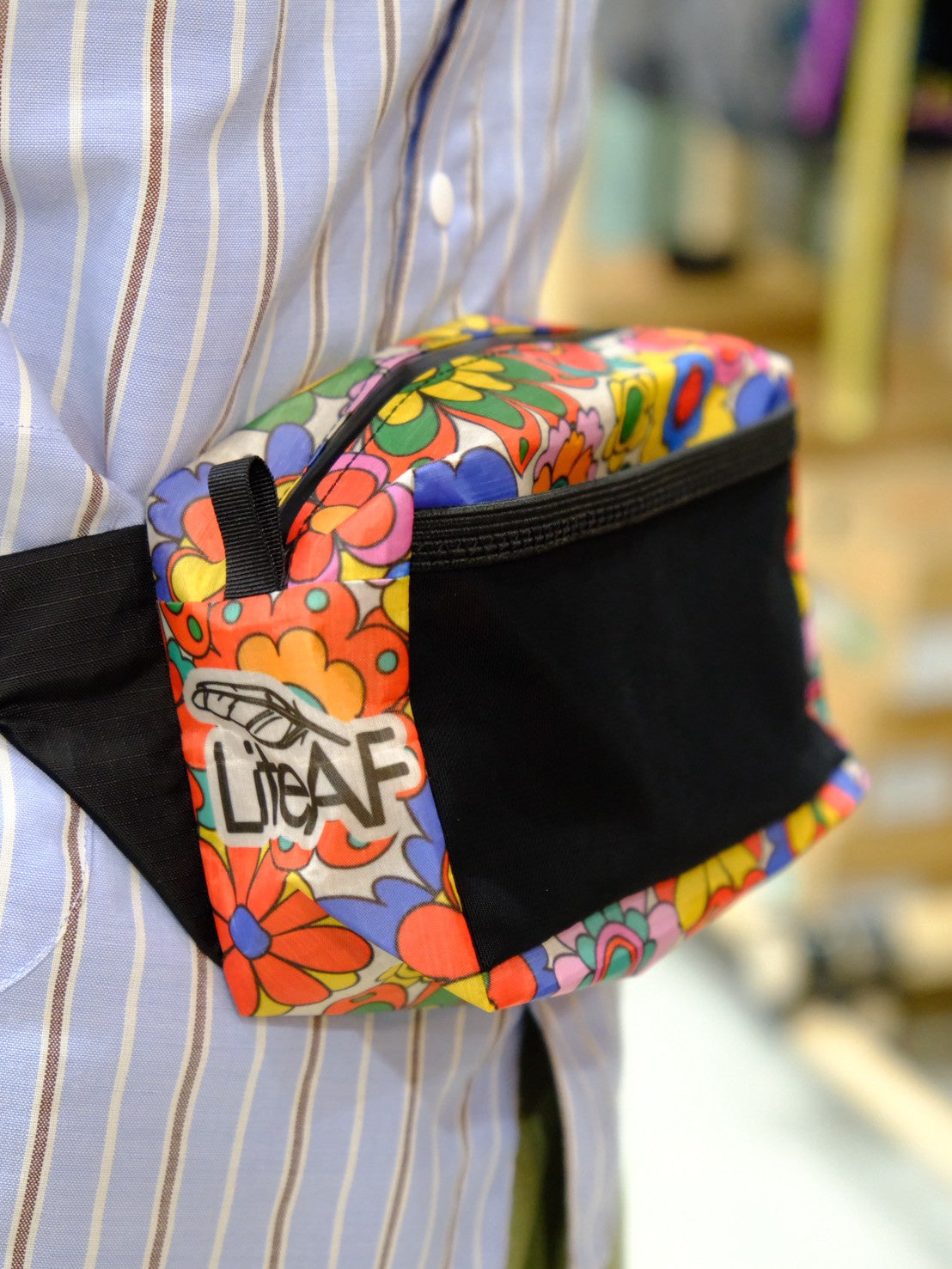 PRINTED DYNEEMA FEATHER WEIGHT FANNYPACK(ウエストベルトにもなる完全防水ポーチ)【LiteAF】