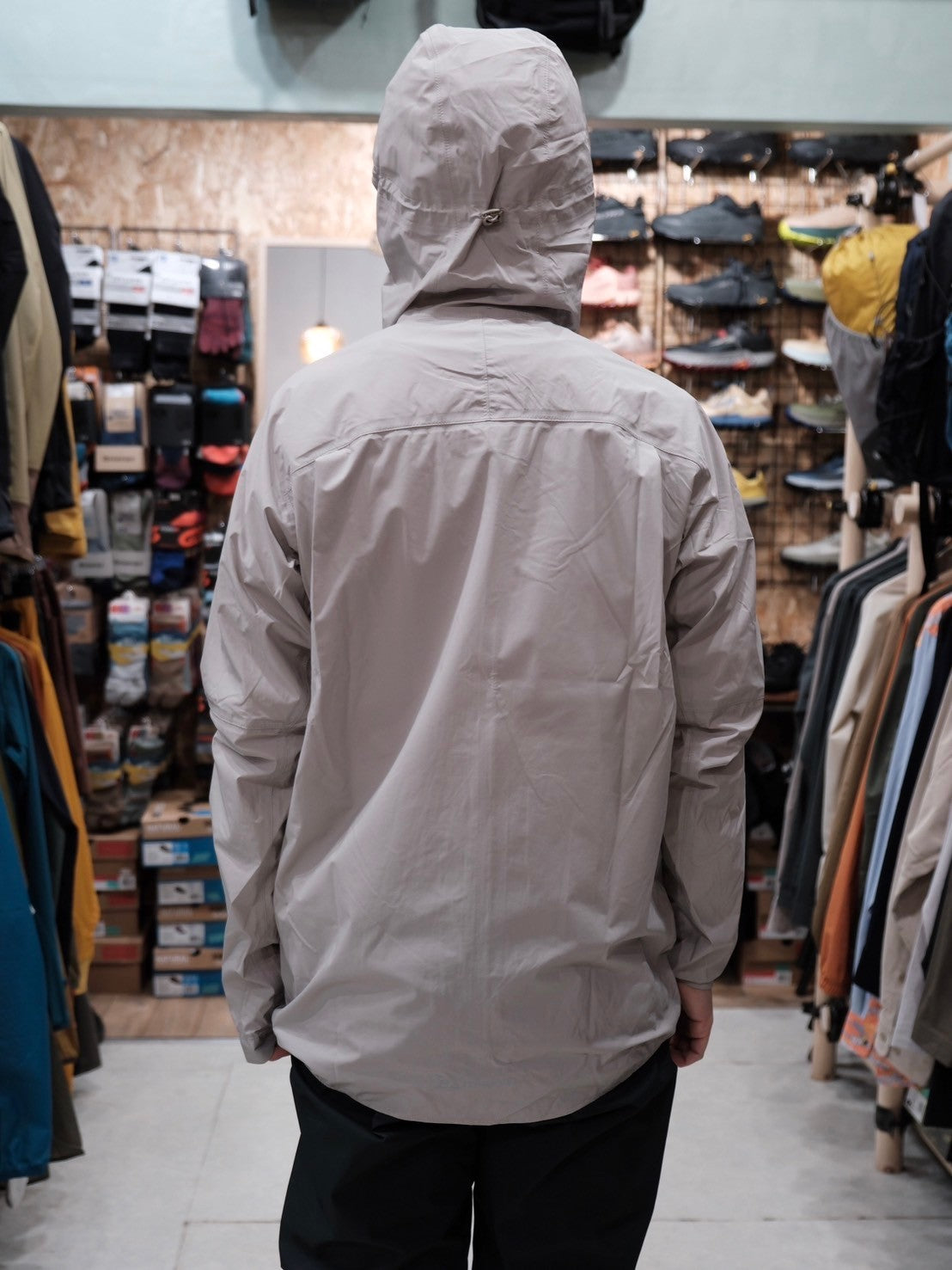 UP-SWING Rain Hoody(トレランザックの上から着れる軽量レインジャケット)【milestone】