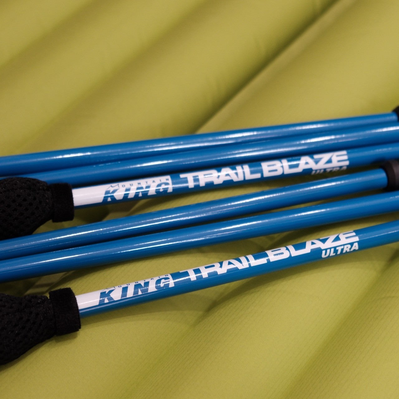 TRAIL BLAZE SKYRUNNER ULTRA CARBON(最軽量モデル・カーボン)【MOUNTAIN KING】