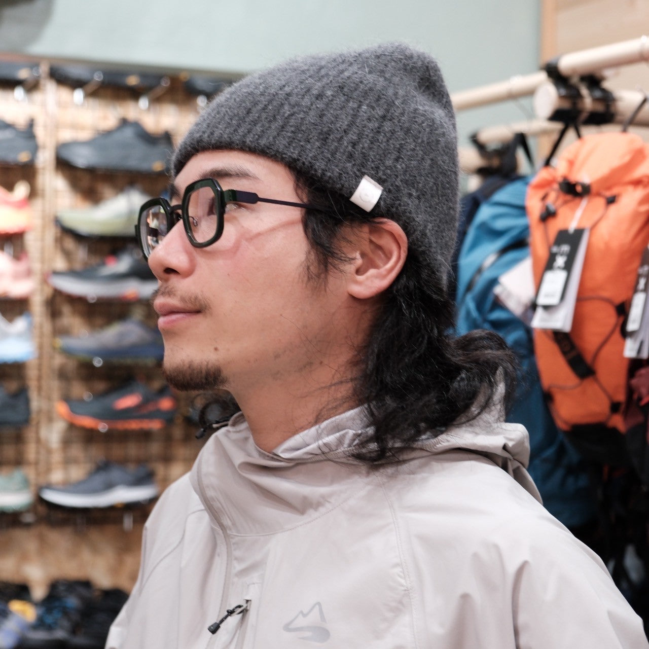 Pom Sole Watch(アンゴラうさぎの毛使用のニット帽)【halo commodity】