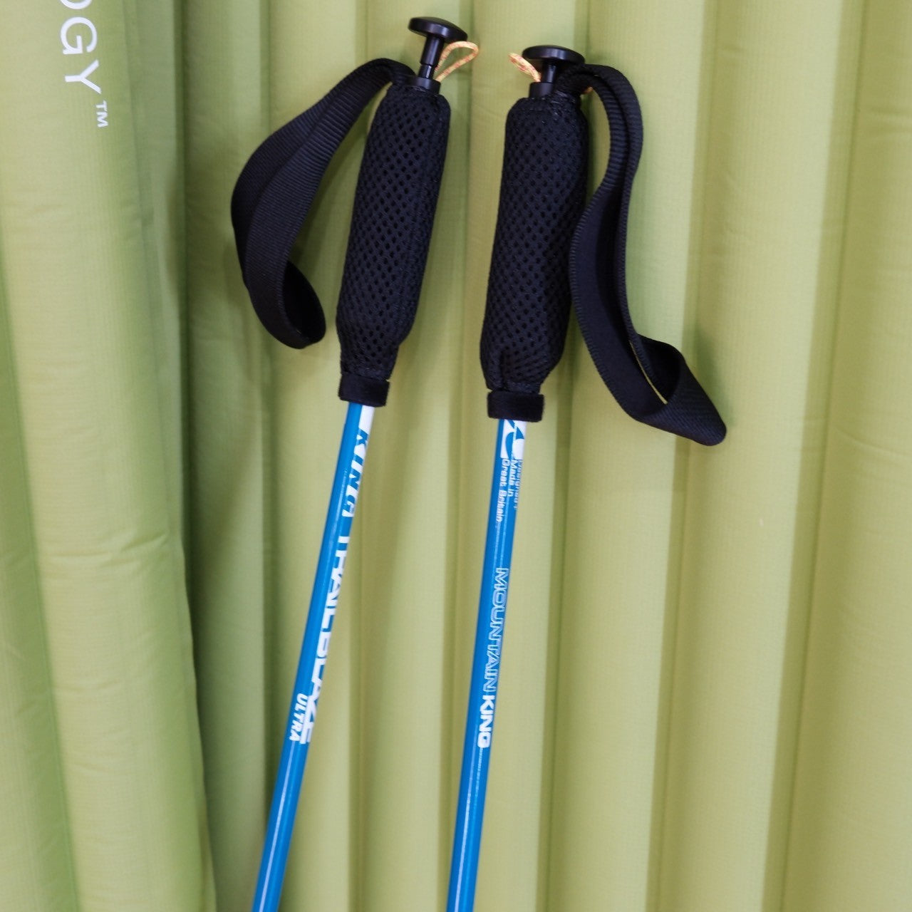 TRAIL BLAZE SKYRUNNER ULTRA CARBON(最軽量モデル・カーボン)【MOUNTAIN KING】