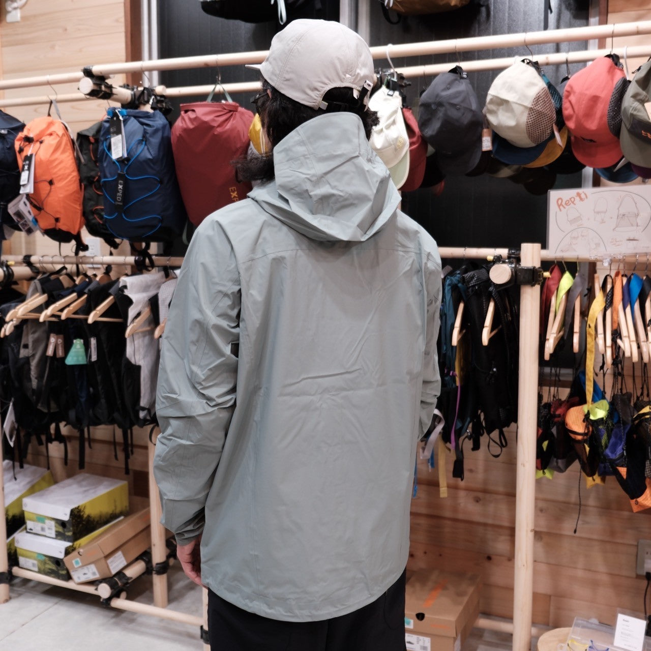 Feather Rain Jacket(高耐摩耗性・軽量・Unisex)【Teton Bros.】