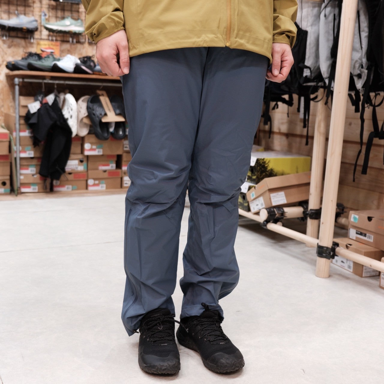 Feather Rain Pant(高耐摩耗性・軽量・Unisex)【Teton Bros.】
