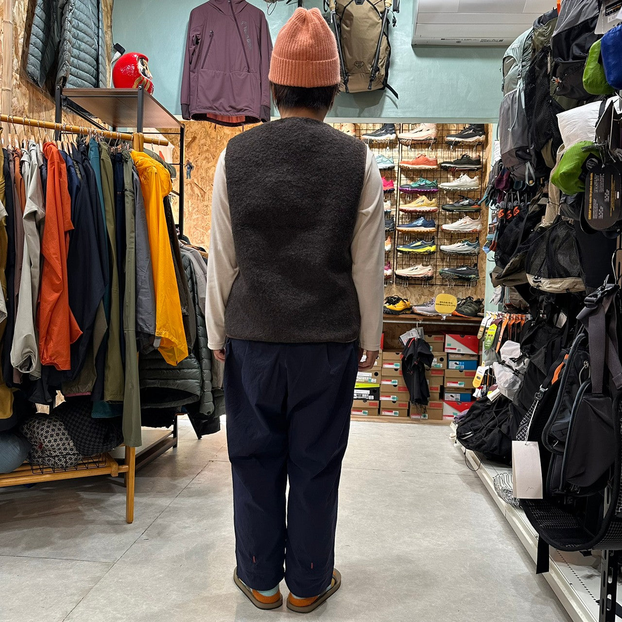 オテンバパンツ(ワイドで裾が絞れる中厚手のパンツ)【SANKAKU STAND×凌】
