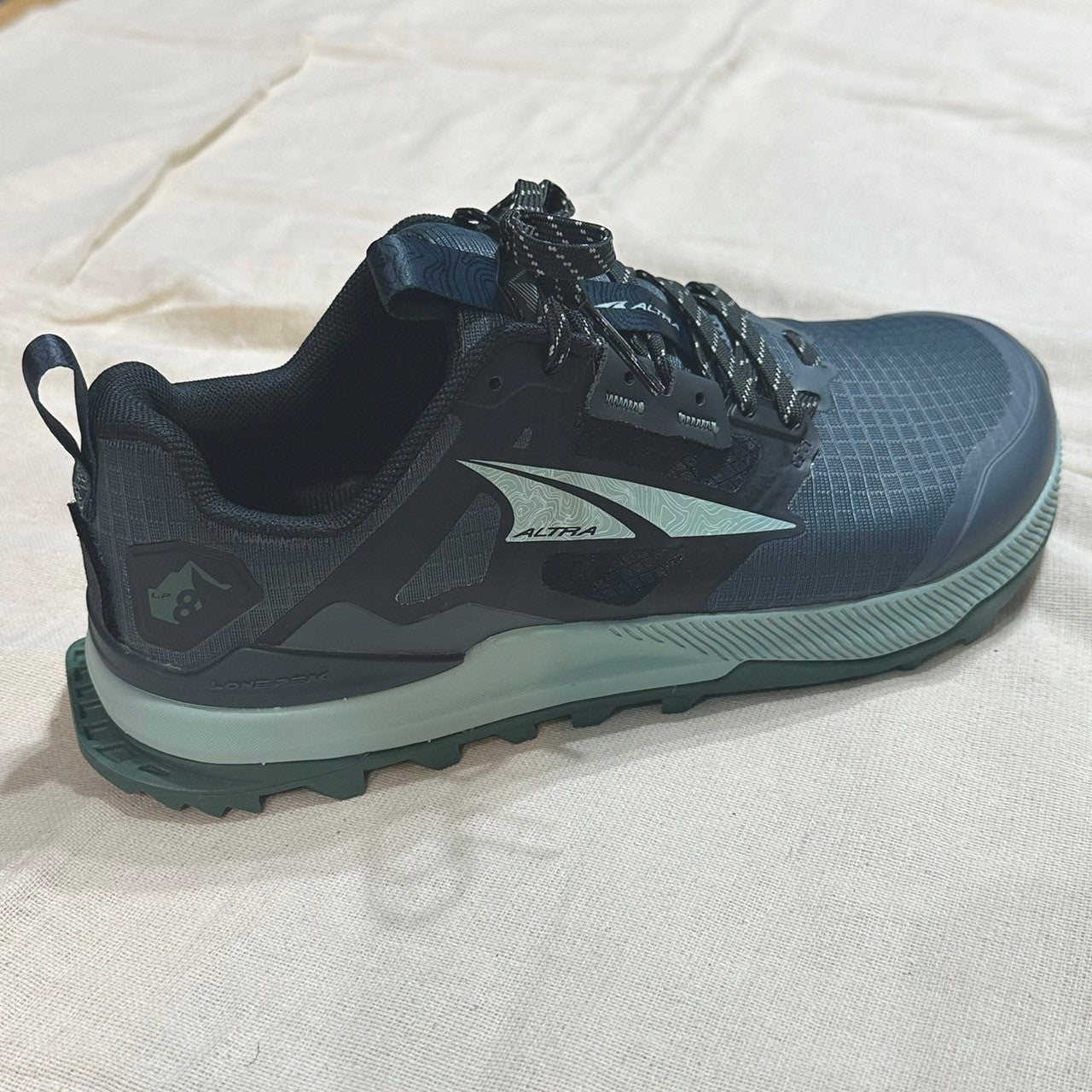LONE PEAK 8 W's【ALTRA】★旧モデルの為20%OFF
