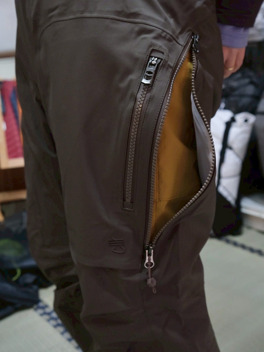 TB Pant W's(ハードシェルパンツ/取り外し可能なビブタイプ)【Teton Bros.】