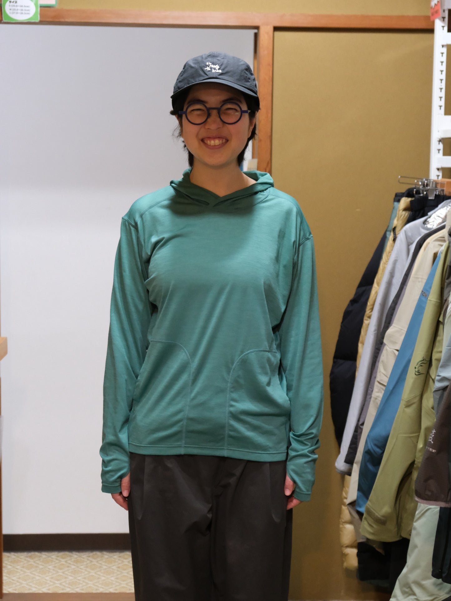 WS Axio Lite Hoody(ウールとポリエステルで防臭・速乾/極薄手で暑くない)【Teton Bros.】