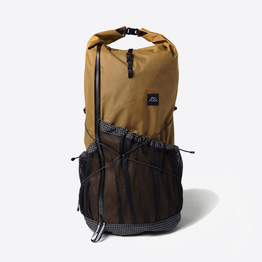 Mari Roll Top(27-32L/縦に開くジッパーから中に簡単アクセス可能)【CAYL】