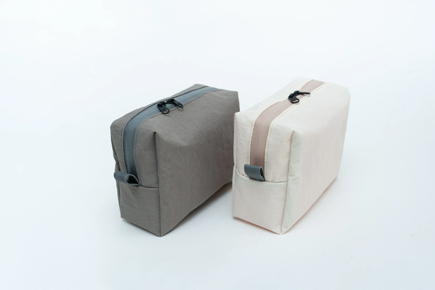 midi pouch(KONBUで作られた軽量・自立ポーチ)【Shelt】