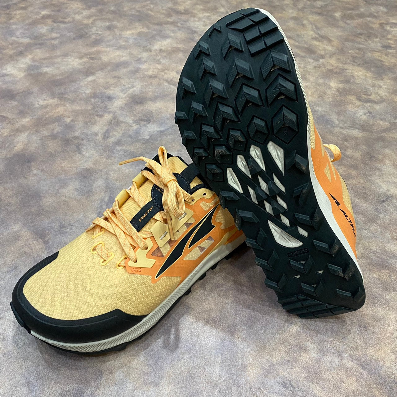 LONE PEAK 7 W's【ALTRA】★旧モデルの為30%OFF