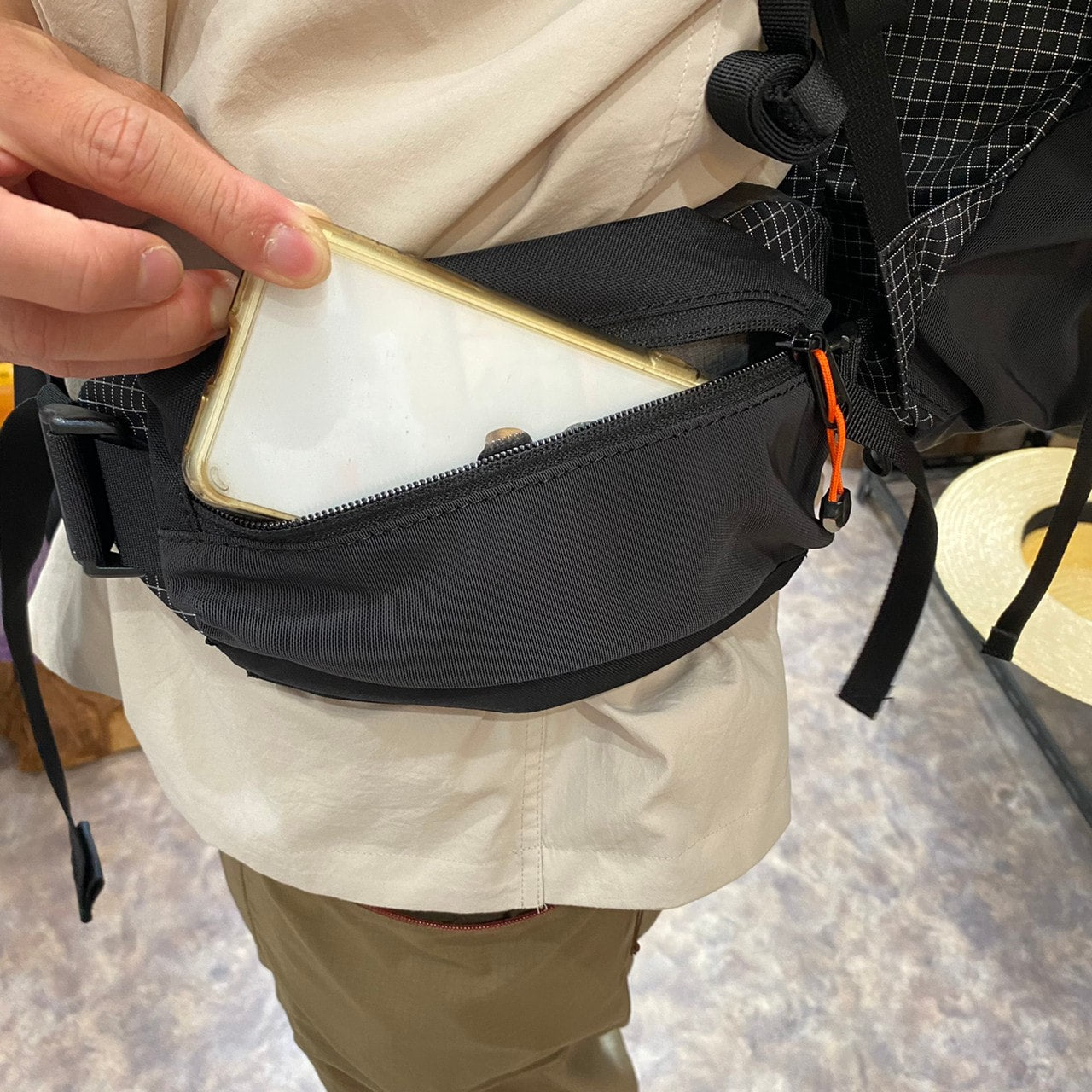 Lightning 45(耐荷重24kgの超軽量バックパック/背面長も微調整可能)【EXPED】