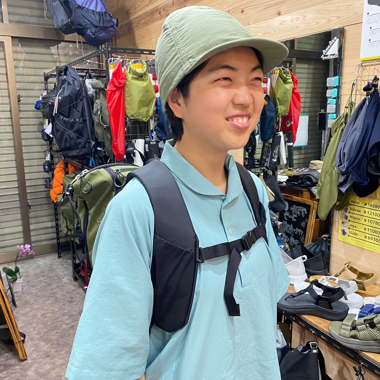 BUDDY 16(日帰り登山用バックパック)【PAAGO WORKS】