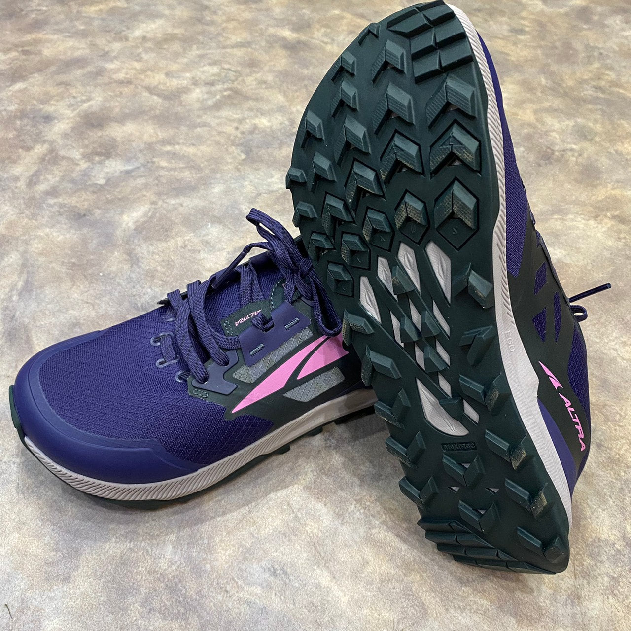 LONE PEAK 7 W's【ALTRA】★旧モデルの為30%OFF