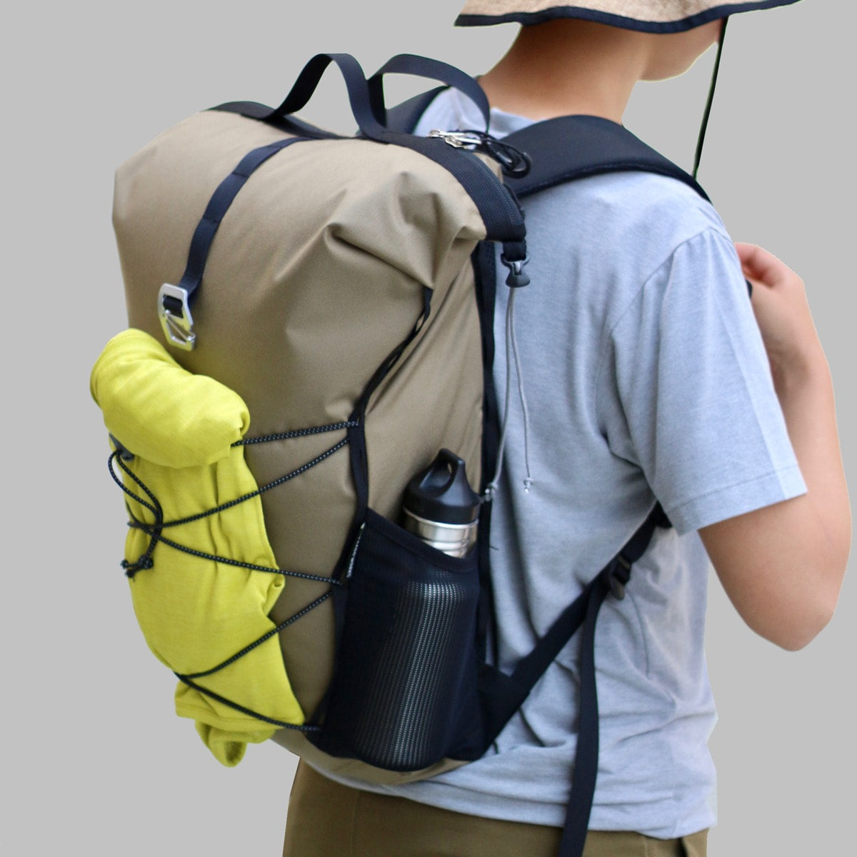 BUDDY 16(日帰り登山用バックパック)【PAAGO WORKS】