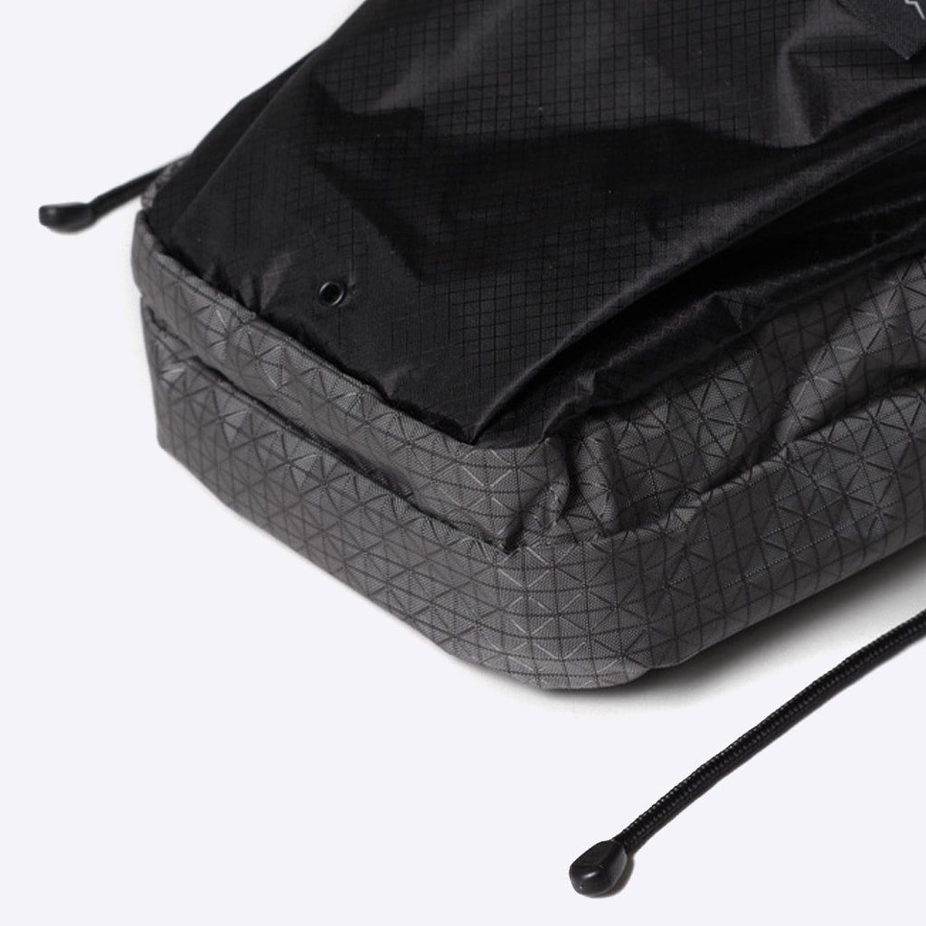 Seorak 6 B-Grid(小ぶりで便利な4つのポケット付き)【CAYL】