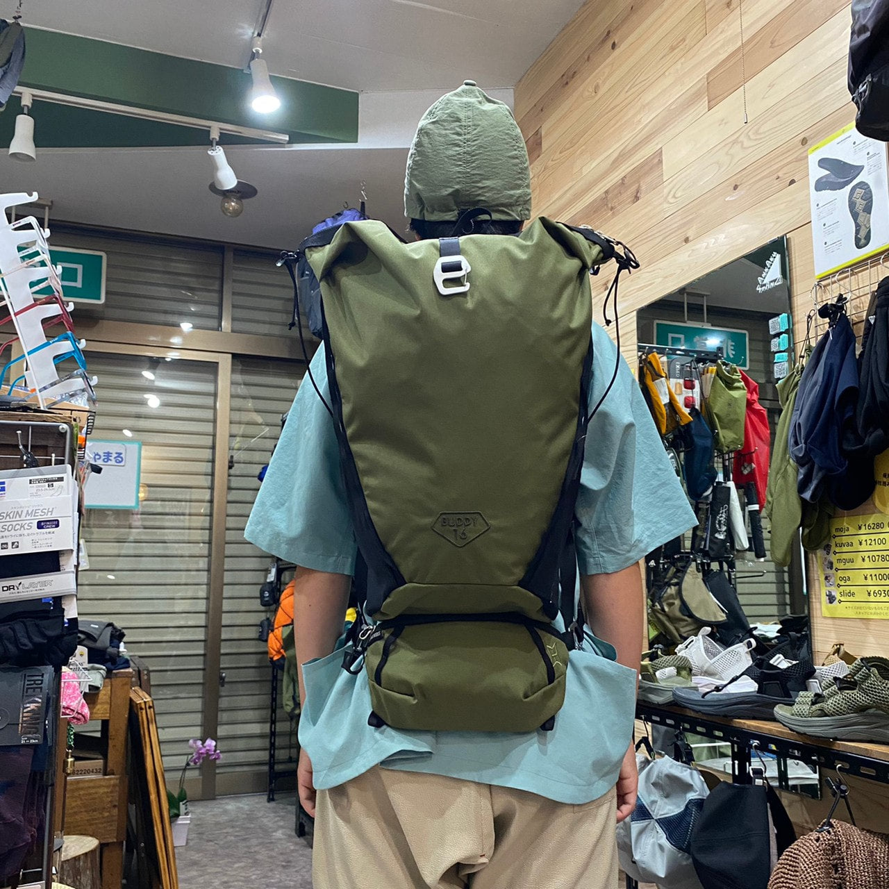 BUDDY 16(日帰り登山用バックパック)【PAAGO WORKS】