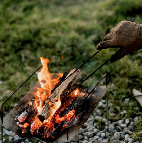 NINJA FIRESTAND SOLO(超軽量焚き火台/400g/耐荷重約4㎏)【PAAGO WORKS】