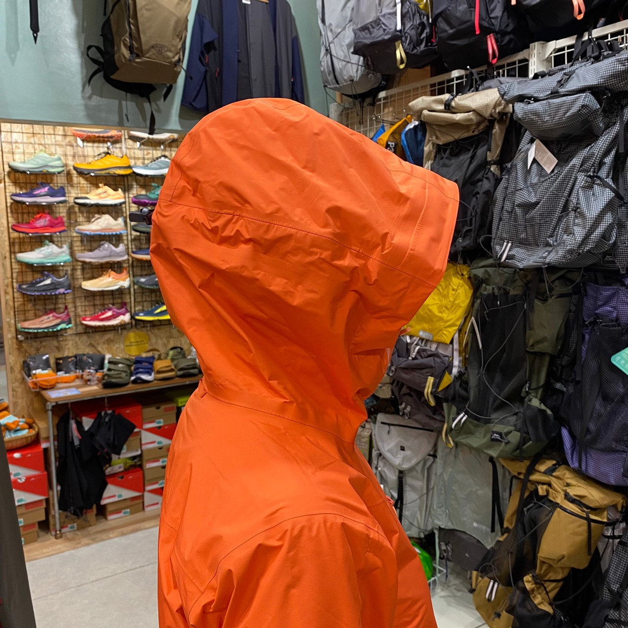 FALKETIND GORE PACLITE JACKET WOMENS(GORE-TEX/軽量222g/多機能レインジャケット)【NORRONA】