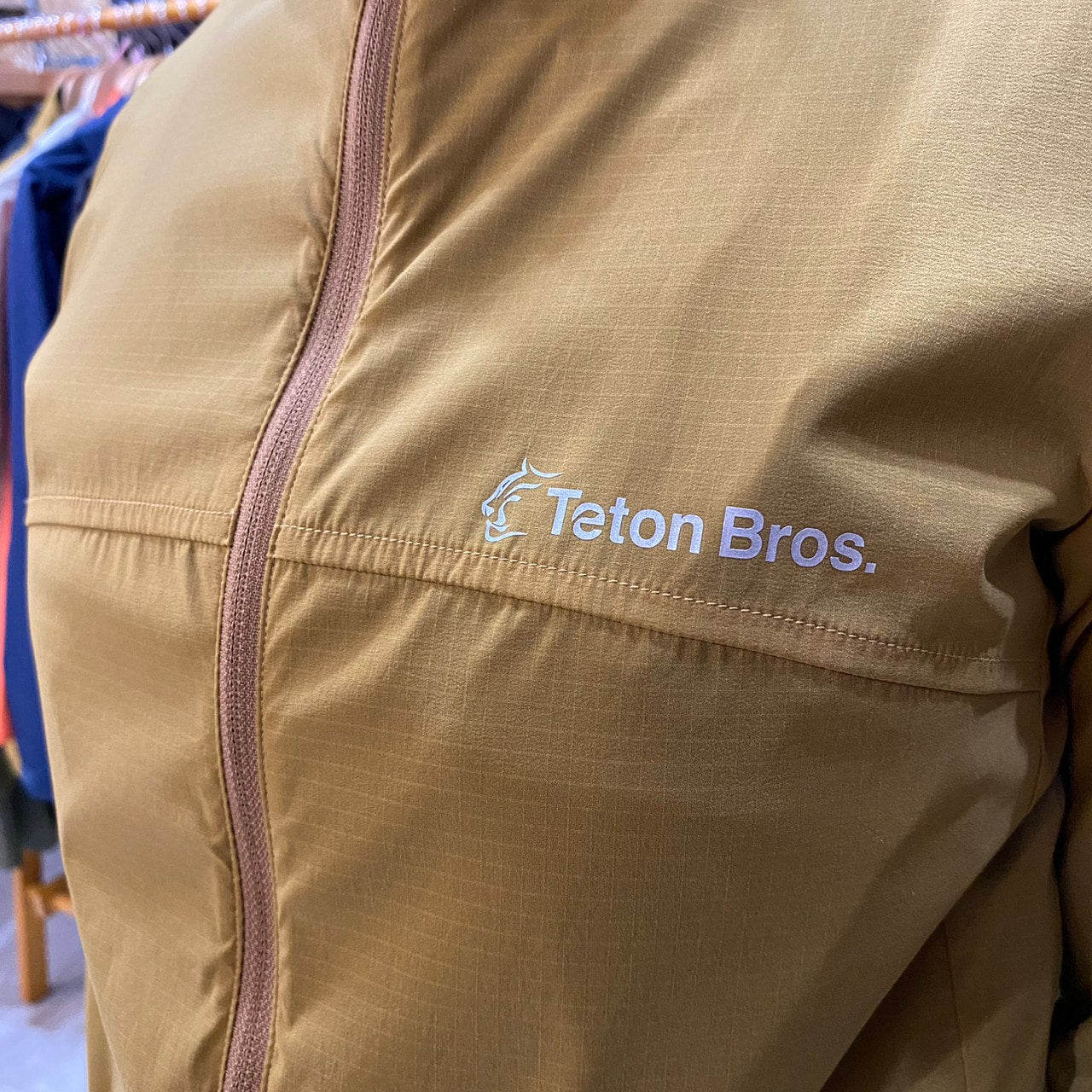 WS Wind River Hoody(蒸れにくいウインドシェル/ストレッチ/撥水/軽量)【Teton Bros.】