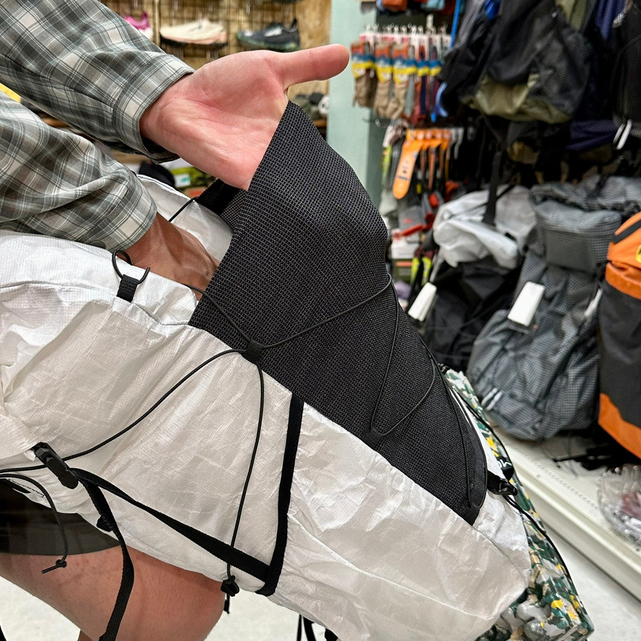 GRAMLESS PACK ULTRA 35L(超軽量340g/耐荷重12kg/日帰り~テント泊・雪山でもOK))【LITEWAY】