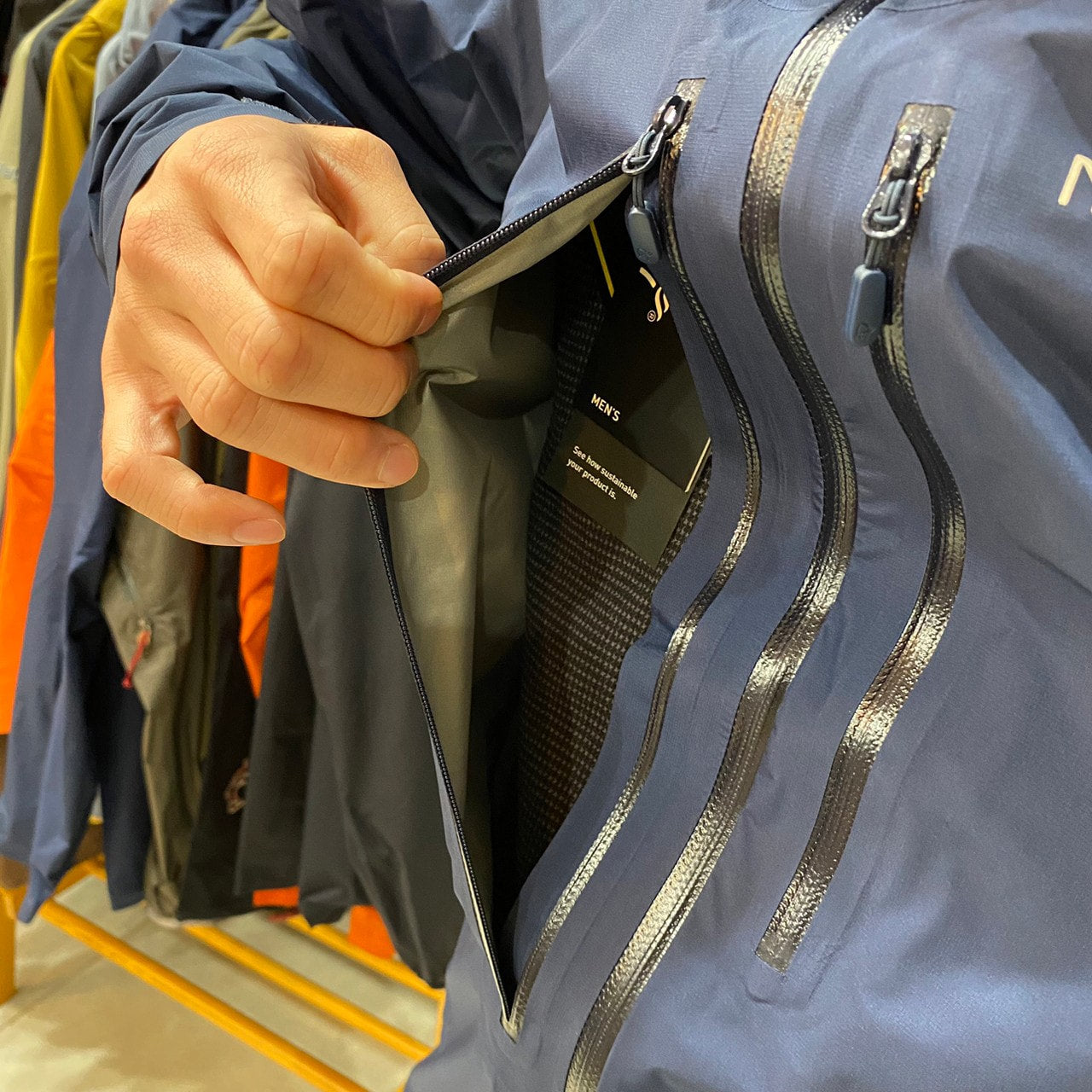 FALKETIND GORE PACLITE JACKET MENS(GORE-TEX/軽量258g/多機能レインジャケット)【NORRONA】