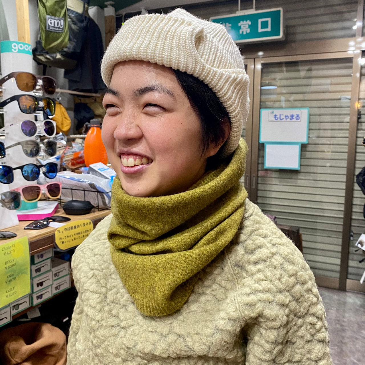 YAK NECK WARMER（温かいのに暑くなりすぎないネックウォーマー