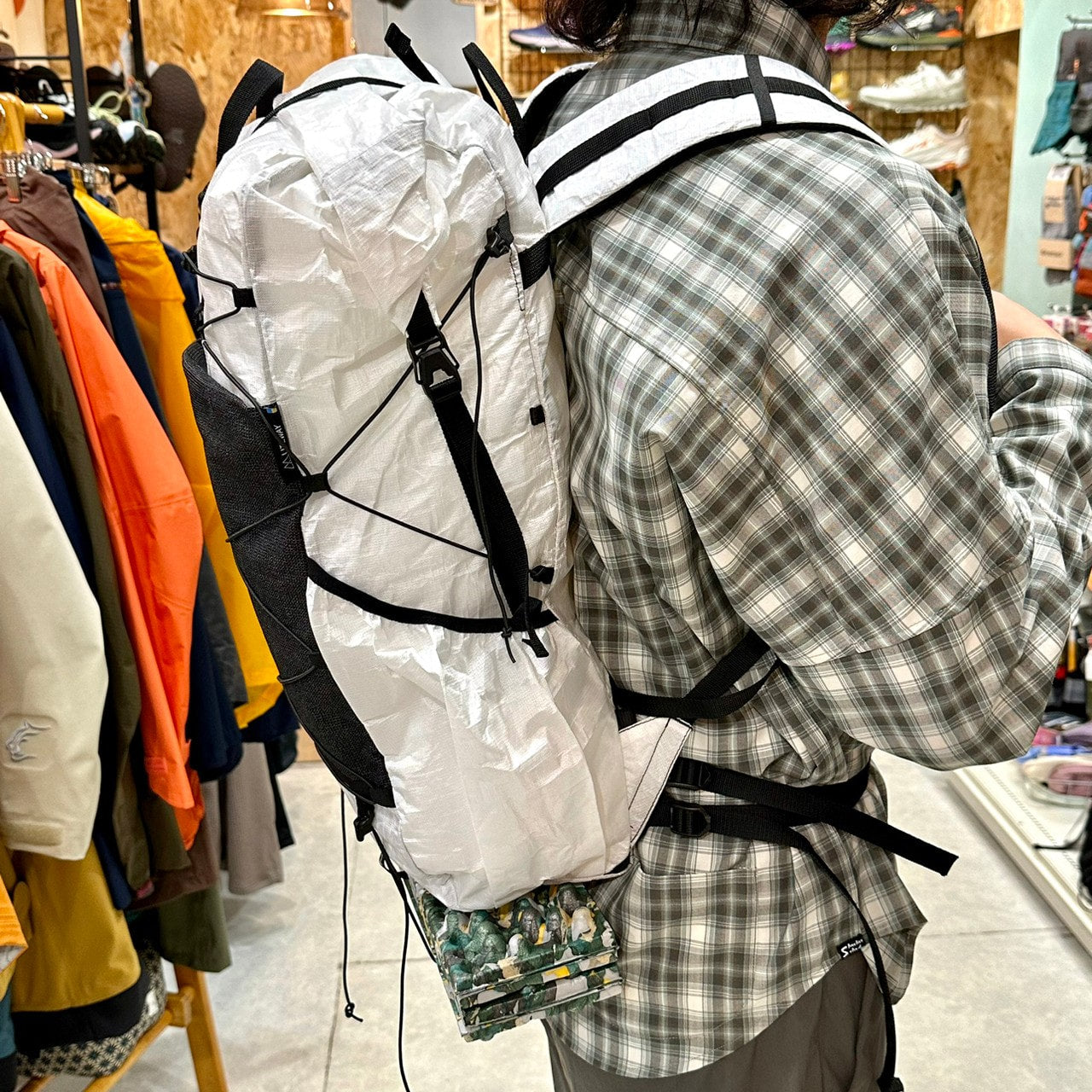 GRAMLESS PACK ULTRA 35L(超軽量340g/耐荷重12kg/日帰り~テント泊・雪山でもOK))【LITEWAY】