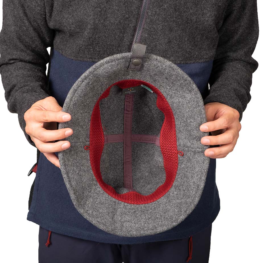 フユボウシ(ツバにワイヤー入り)【AXESQUIN】