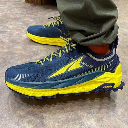 OLYMPUS 5 M'S(安定感とクッション性抜群)【ALTRA】★旧モデルの為20%OFF