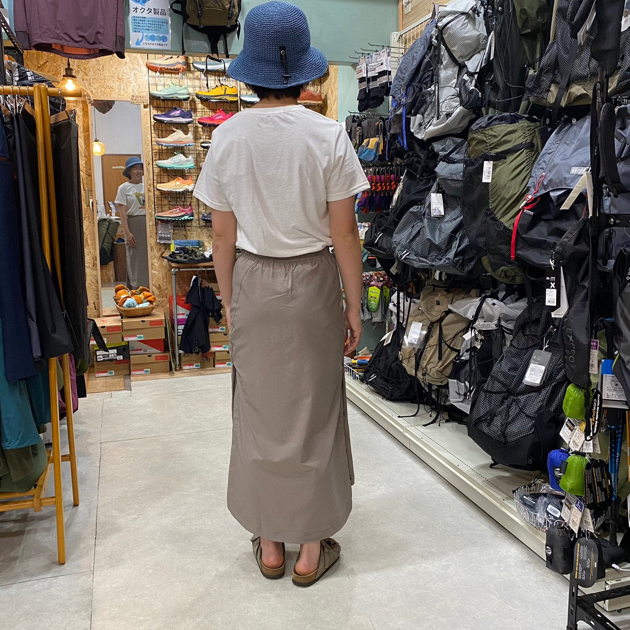 Ws Walkabout Skirt(ストレッチ/速乾/旅行・温泉後に)【HOUDINI】