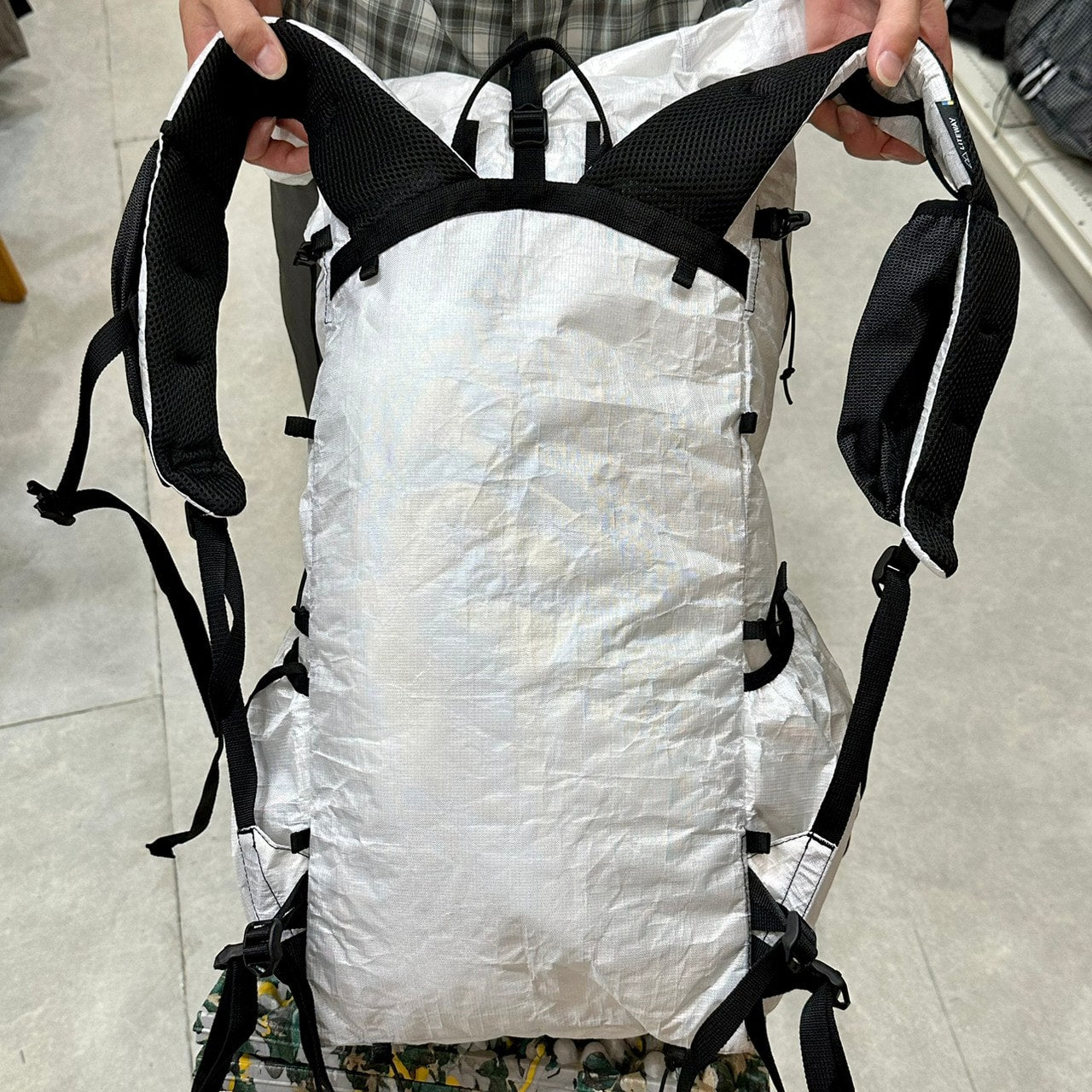 GRAMLESS PACK ULTRA 35L(超軽量340g/耐荷重12kg/日帰り~テント泊・雪山でもOK))【LITEWAY】