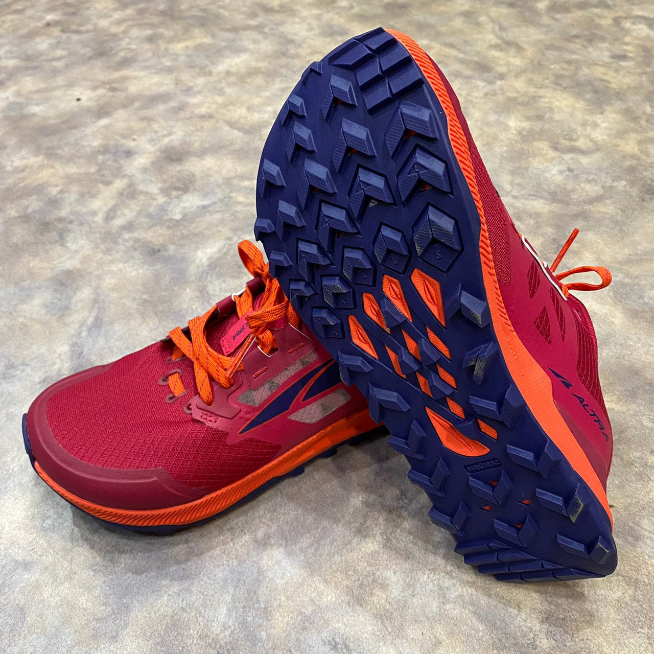 LONE PEAK 7 W's【ALTRA】★旧モデルの為30%OFF
