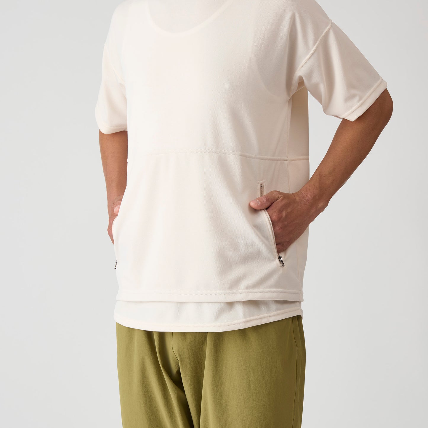 Haramaki SS Tee（汗をかくとお腹が冷えてしまう方におすすめ/腹巻付きウールT）【AXESQUIN】