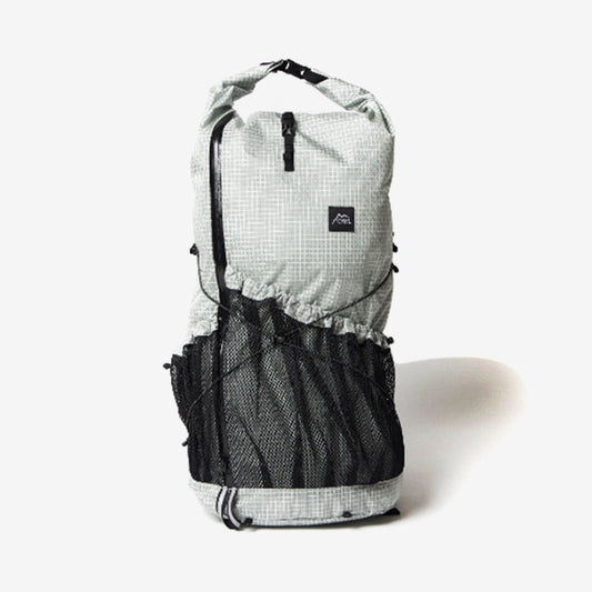 Mari Roll Top（27-32L/縦に開くジッパーから中に簡単アクセス可能）【CAYL】