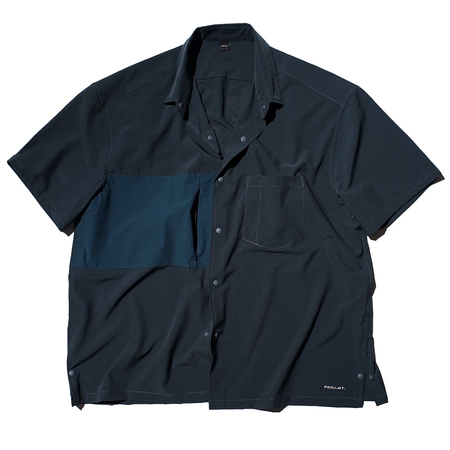 DAY & NIGHT SHORT SLEEVE SHIRT PMT031（しなやかにストレッチするウーブン素材の半袖シャツ）【PROJ.MT.】