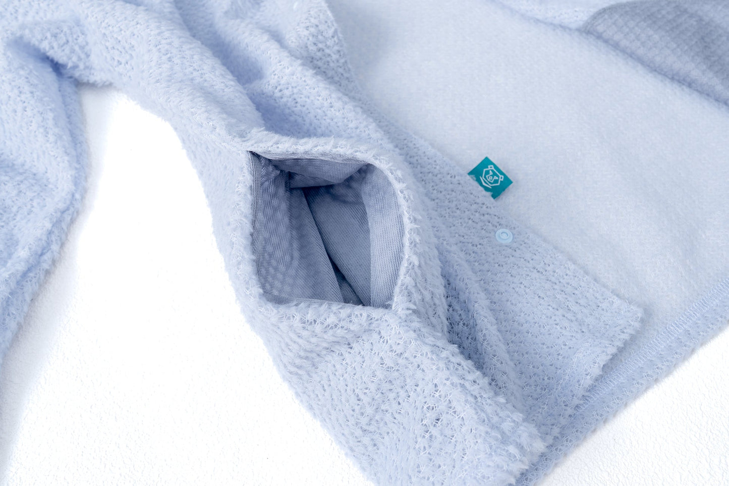 Double Side Cardigan（前後2WAY／背中だけ開放できる/アルファのカーディガン）【ULSUS】