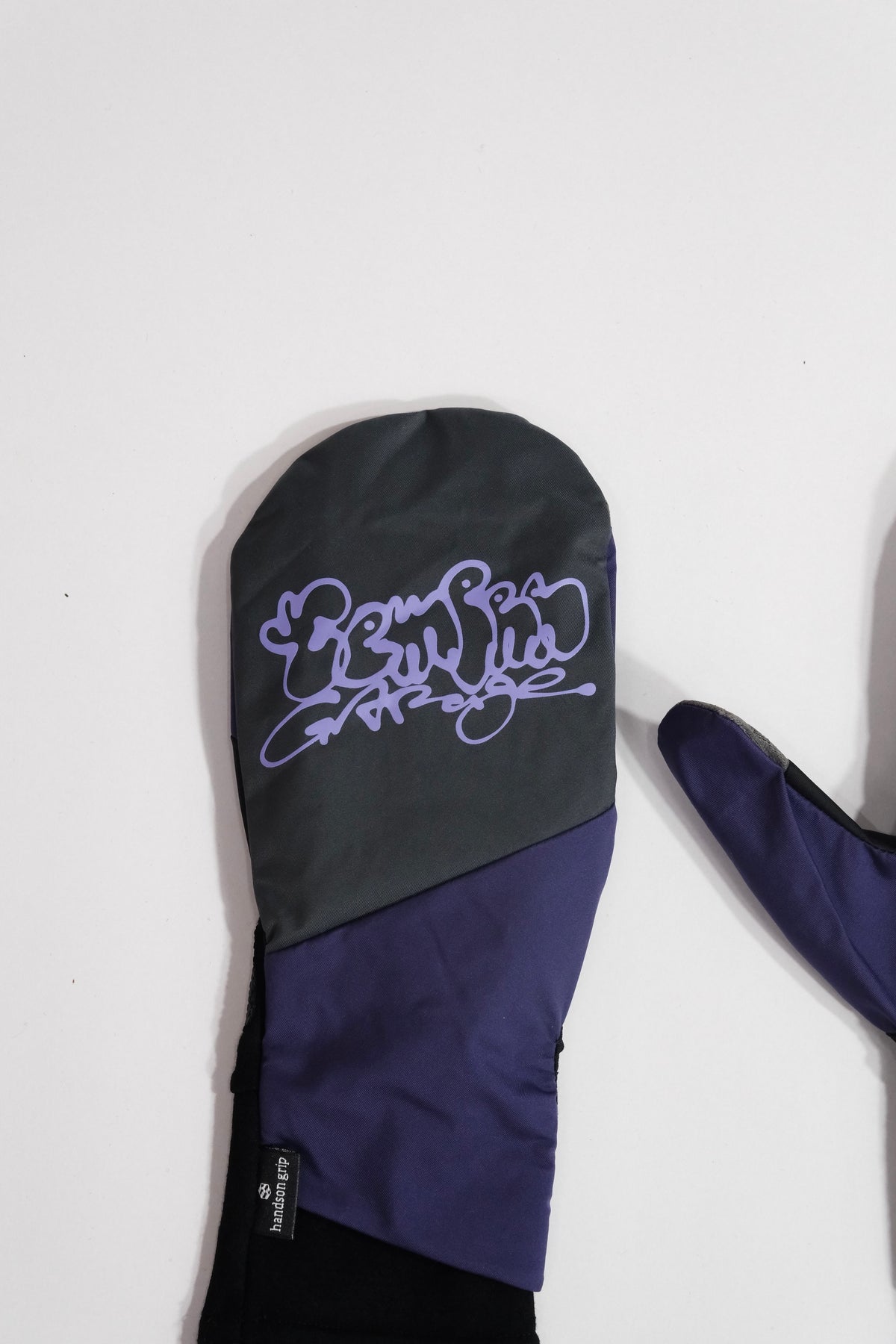 beyond exclusive（tempra garageとのコラボレーショングローブ）【handson grip】