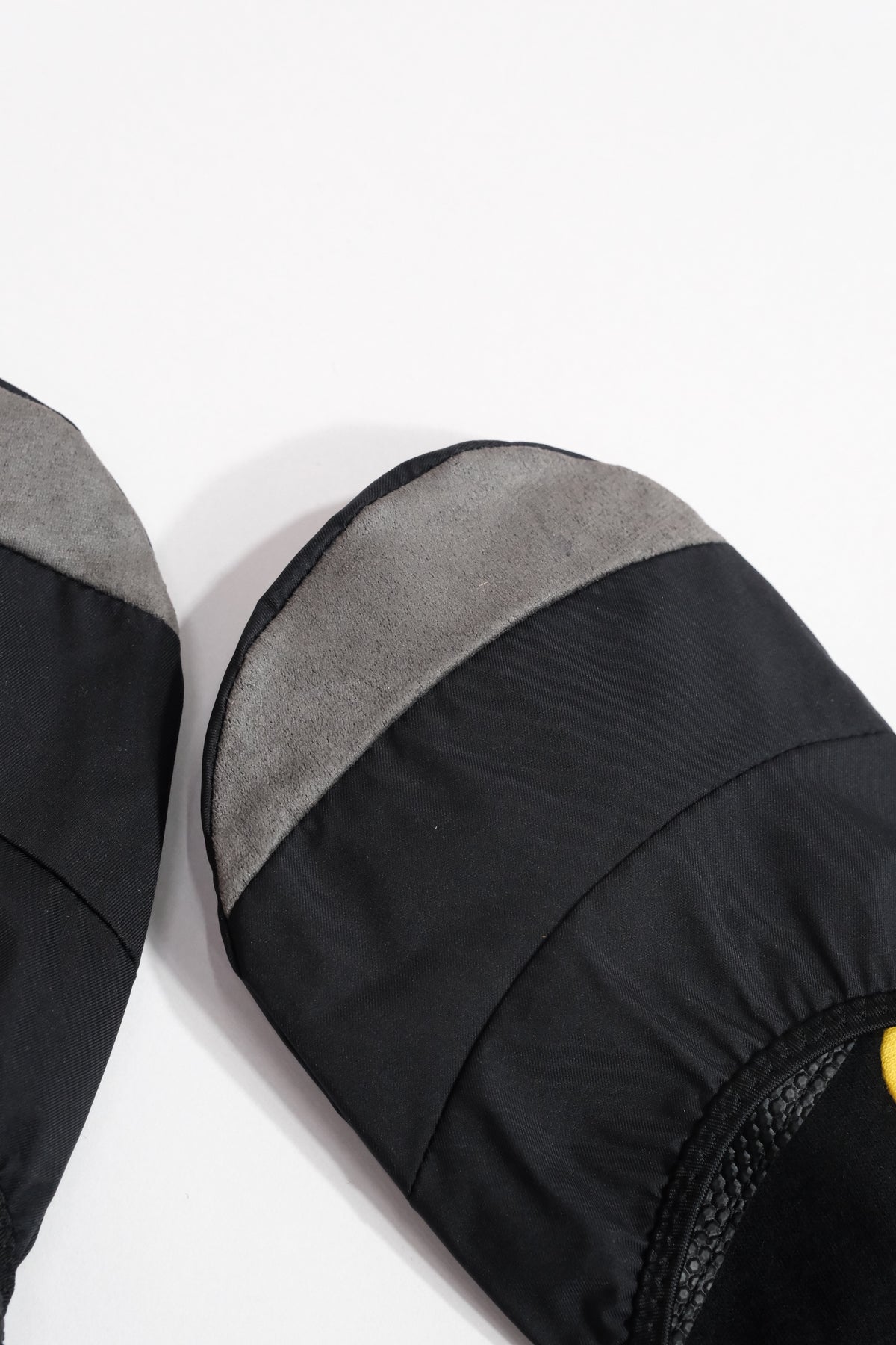 beyond exclusive（MARQUEZ SHOPとのコラボレーショングローブ）【handson grip】