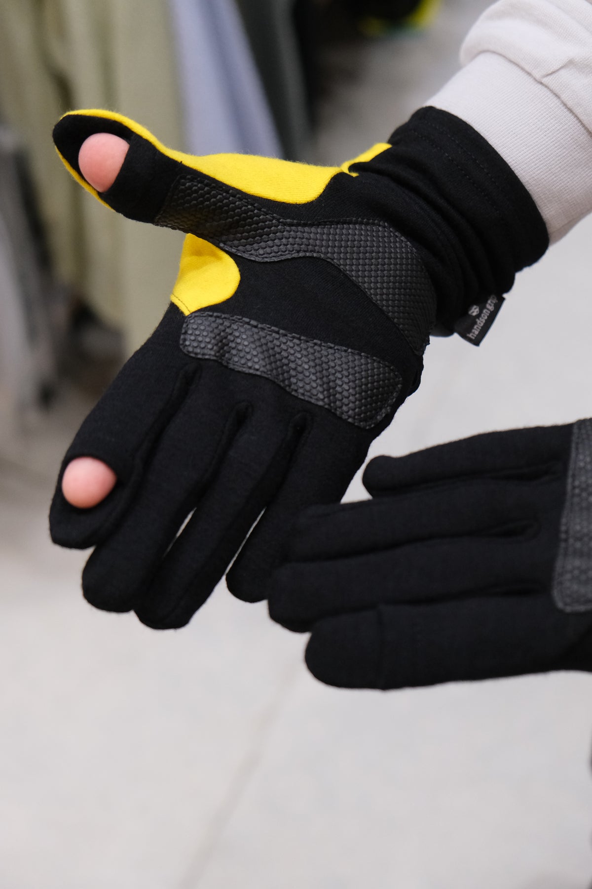 beyond exclusive（MARQUEZ SHOPとのコラボレーショングローブ）【handson grip】