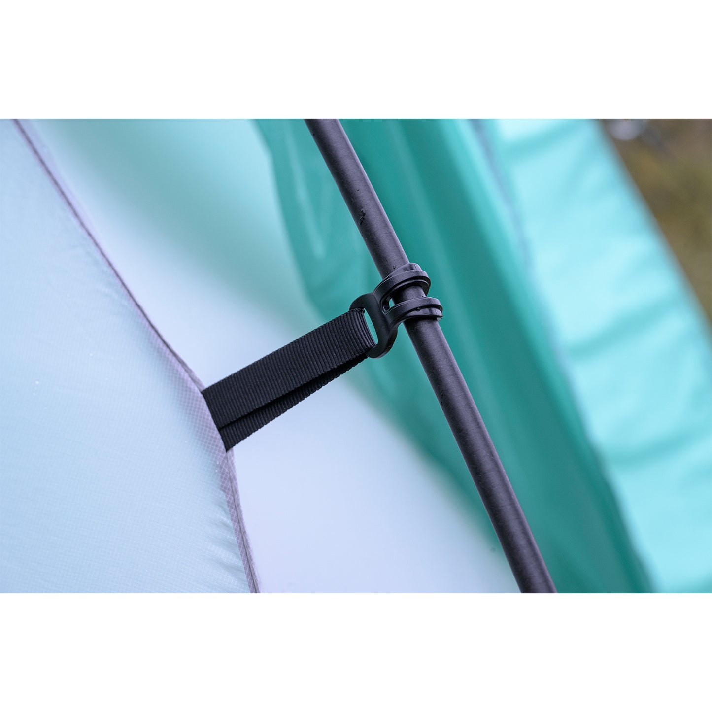 Meadow highat / carbon【EVERNEW】